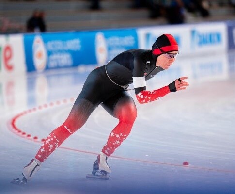 Erfolgreicher Saisonauftakt: Livio Wenger sicher sich Bronze, Team glänzt mit 6. Platz